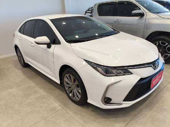 TOYOTA COROLLA 2.0 VVT-IE FLEX XEI DIRECT SHIFT TOYOTA COROLLA 2.0 VVT-IE FLEX XEI DIRECT SHIFT